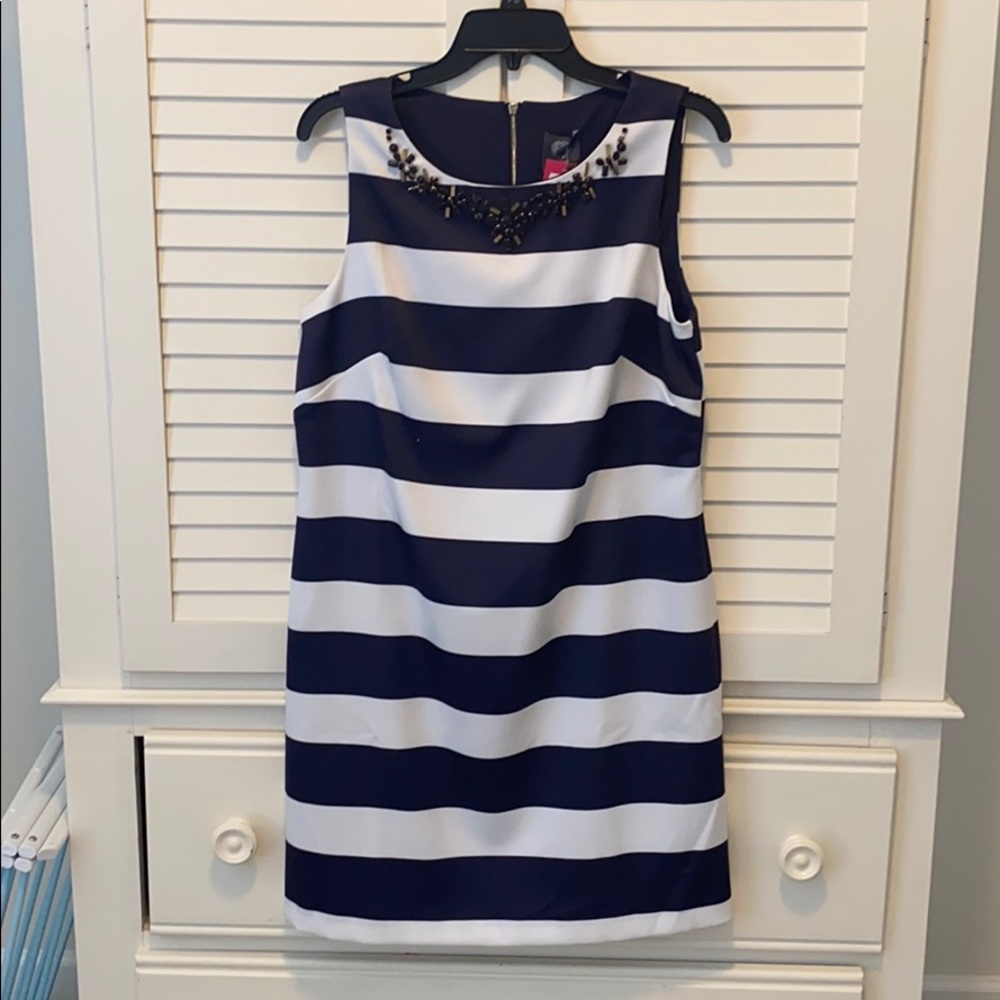 Vince Camino dress size 12 NWT- small pick see P4